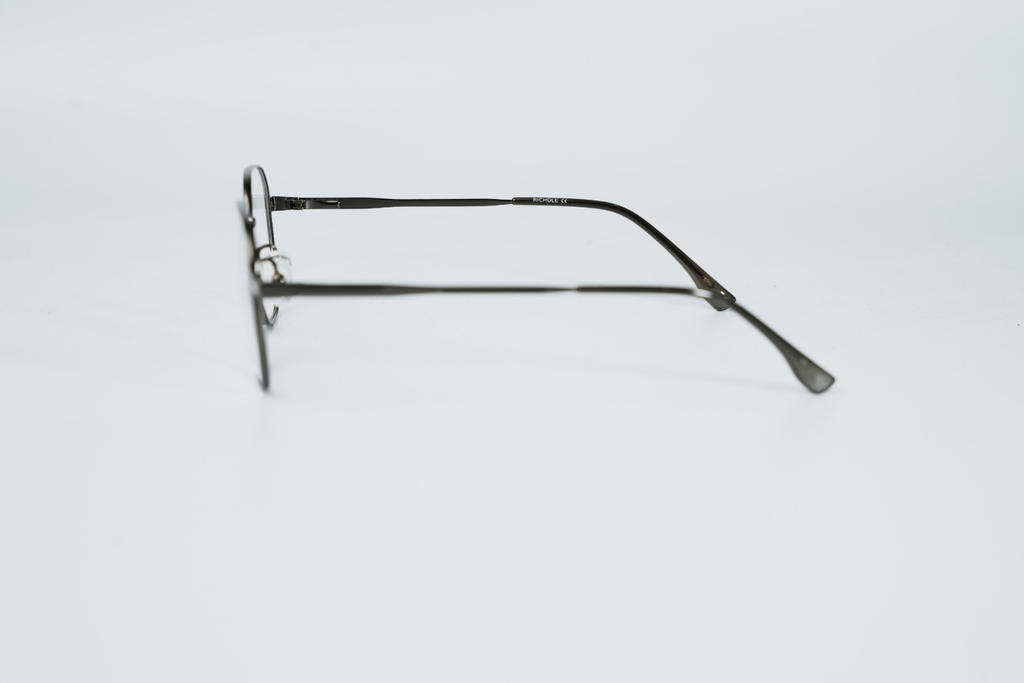 Attachment-998105-Metal-Polarized-Sqaure