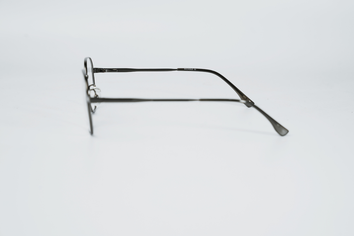 Attachment-998105-Metal-Polarized-Sqaure