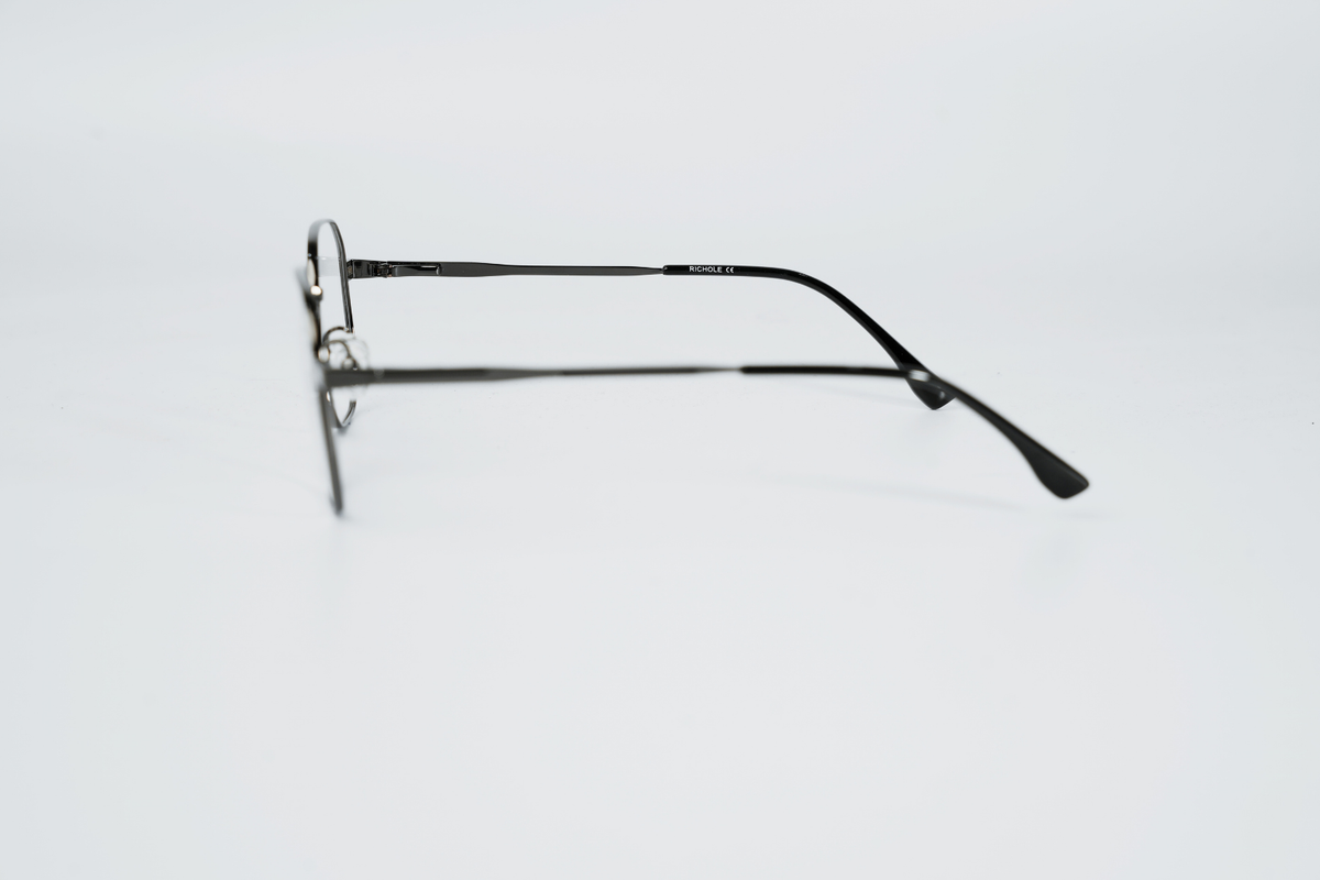 Attachment-998105-Metal-Polarized-Sqaure
