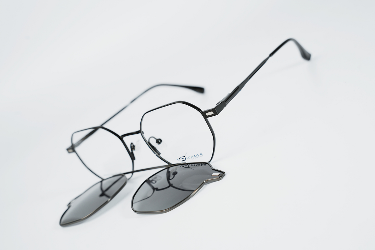 Attachment-998103-Metal-Polarized-Hexagon